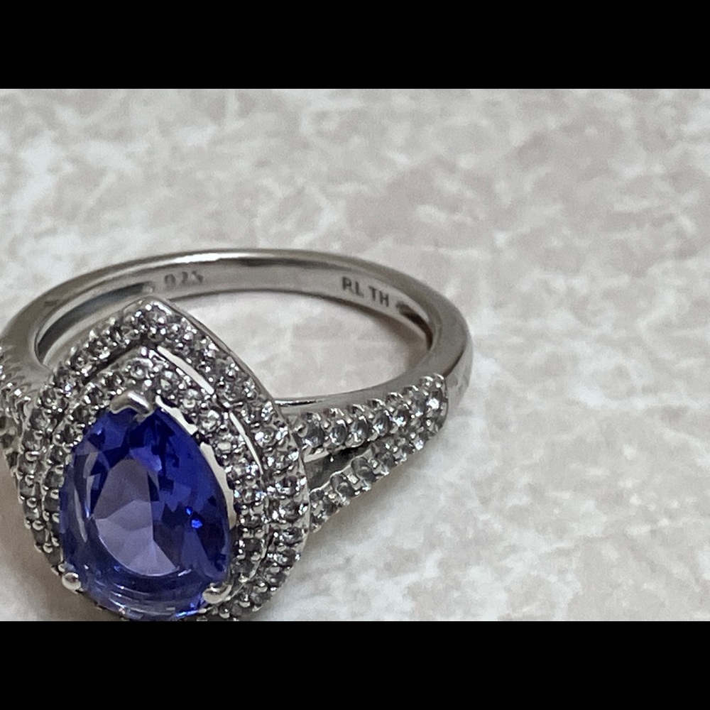 Vintage amethyst large gem on 925 silvr ring